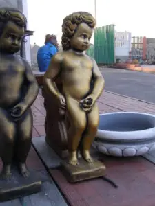 Писающий мальчик